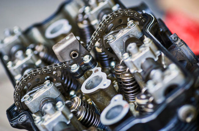 4 signs that your motorcycle is in need of an oil change MotoDeal