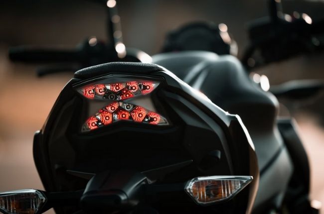 Are Hazard Lights Important On A Motorcycle MotoDeal